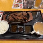 ステーキと肉丼食堂 肉のまるや - 