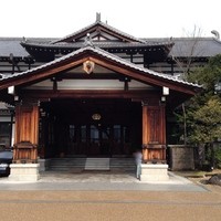 メインダイニングルーム 三笠 - 奈良ホテル玄関
