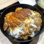 資さんうどん - 牛・カツとじ丼