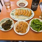 日高屋 - 料理写真:餃子・ニラキムチ・枝豆・ホッピーセット