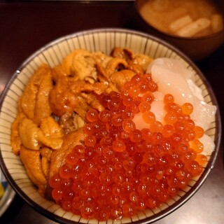 口コミ一覧 : ぺりーのいくら丼 （ぺりーのいくらどん） - 日本橋/海鮮