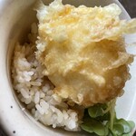 地粉うどん わだち草 - 