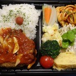 江戸屋 伊東店 - トマトと茸ハンバーグ弁当\680