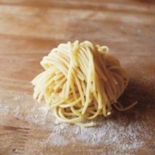 モチモチの自家製生パスタ。