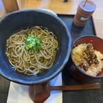 レストラン いいたか - 料理写真:珍布峠（めずらしとうげ）そば松阪牛しぐれご飯付き全景です