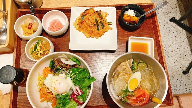 韓美膳 成田国際空港 第1旅客ターミナル店 （ハンビジェ） - 成田空港