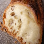 バックシュトゥーベ ツオップ - 酵母の働きを物語るクラム