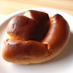 バックシュトゥーベ ツオップ - クリームパン