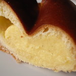 バックシュトゥーベ ツオップ - 濃厚なカスタードクリーム