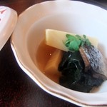 阿寓 - 焚き合わせ（春若芋。鰊・かぼちゃ・赤ピーマン）