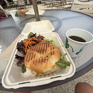 口コミ一覧 : Nalu Health Bar & Café WAIKIKI - ワイキキ/ハワイ料理