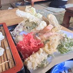 本格手打ち蕎麦・うどん 芭蕉苑 - 