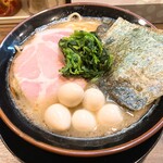 ラーメン壱八 - 料理写真:うずら増し