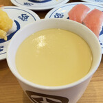 無添くら寿司 - 茶碗蒸し、自分が薄口過ぎてコレですら濃い、でもプルプルで美味しい