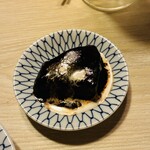 牛タンとクリスピー餃子 ひまわり - 挨拶がわりのタン