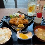 レストラン日高見 - 料理写真:ロースかつ定食　1240円