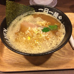 一日一麺や - 煮干し豚骨ラーメン