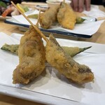 串揚げ角打ち しらすくじら - 