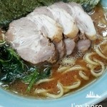 ラーメン 武蔵家 - チャーシュー麺￥900＋のり増し￥50