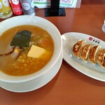 幸楽苑 - 料理写真:味噌バターコーンらーめん&餃子