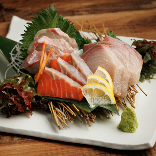 博多もつ鍋 馬肉 九州自慢_1
