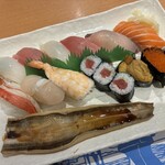 すし亭 - 「板さんおまかせにぎりセット」（3,850圓税込）
※茶碗蒸し、サラダ、お吸ひ物附
※Vポイントの2,430ptを利用
→1,420圓の支拂ひ。
