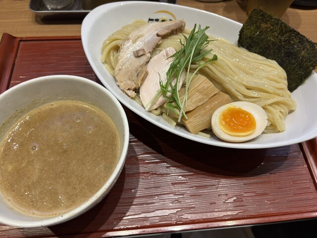 麺 ヒキュウ 六甲道店 - 六甲道/ラーメン | 食べログ
