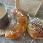 パンはパンでも… - 塩パンうぐいす豆パン食パン