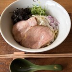 ラーメン イッケン - 5月の限定麺ガリバタまぜそば1100円税込。