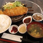 焼肉 やまちゃん - 料理写真:トンカツ定食（ご飯大）