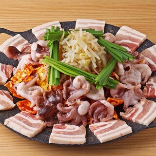梅田韓国料理と二色鍋 かん菜_1