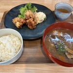 ご飯とお酒 かつお - Ａの唐揚げとポテサラの定食