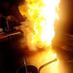 鉄板焼ステーキ 一ッ葉ミヤチク - H27.3  フランベ中