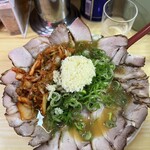 ラーメン起歩 - 料理写真: