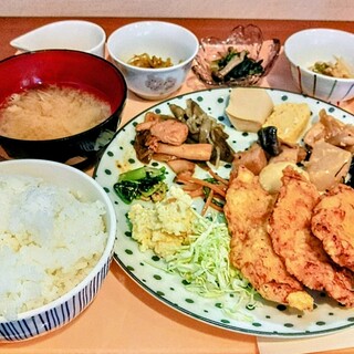 ごはんや くろしお_1