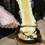 Cheese Meets Meat - 