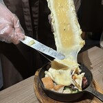 Cheese Meets Meat - 