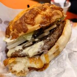 バーガーキング - 料理写真:マッシュルームアグリーバーガー