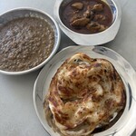 daily Chai stand & food - カレー2皿＆パラタ