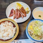 たんや善治郎 - 牛たん定食 (ご飯おかわり1回無料)