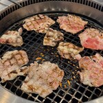 牛角 食べ放題専門店 - 