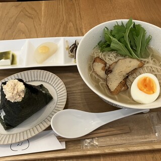 つつむ_1