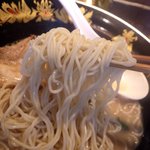 ゆわん - ちょっとだけウェーブのある細麺