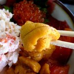 長谷川食堂 - 鮮度の良いウニ！