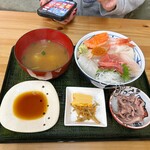 魚まる食堂 - 