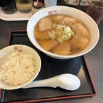 喜多方ラーメン 坂内 - 料理写真:
