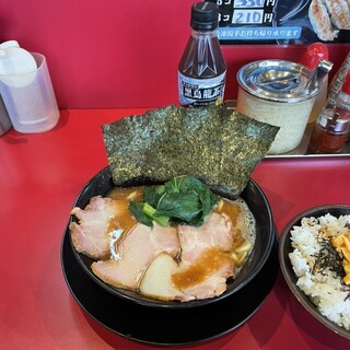 家系ラーメン たつ家_1