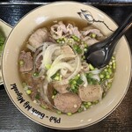 フォーバインミーみよし - 料理写真: