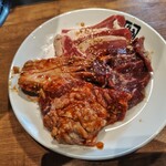 牛角 - 牛角焼肉定食のお肉盛り