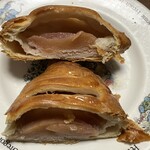 ブランジェ浅野屋 - アップルパイの断面